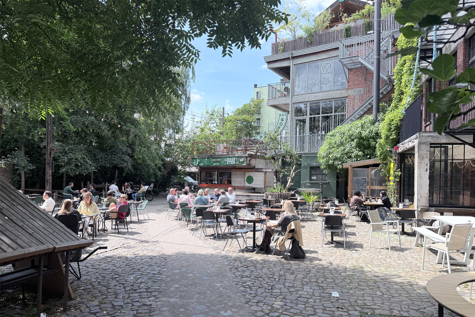 PAKT, privaat terrein, publiek gebruikt. Foto: Albert Herder