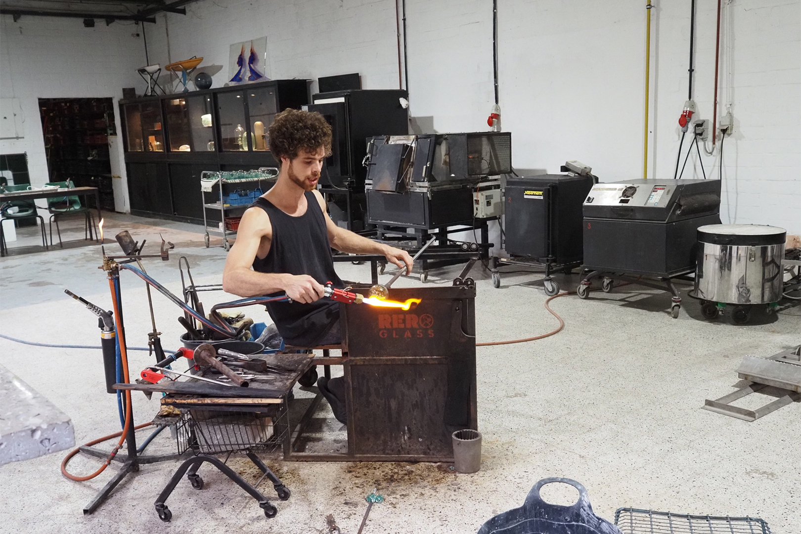 Frederik Rombach in zijn atelier in De Blikfabriek. Foto:Eit Hasker